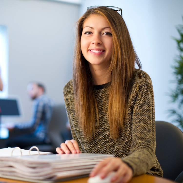 Global Youth Employment Trends: AI, Automation and the Vanishing Entry-Level